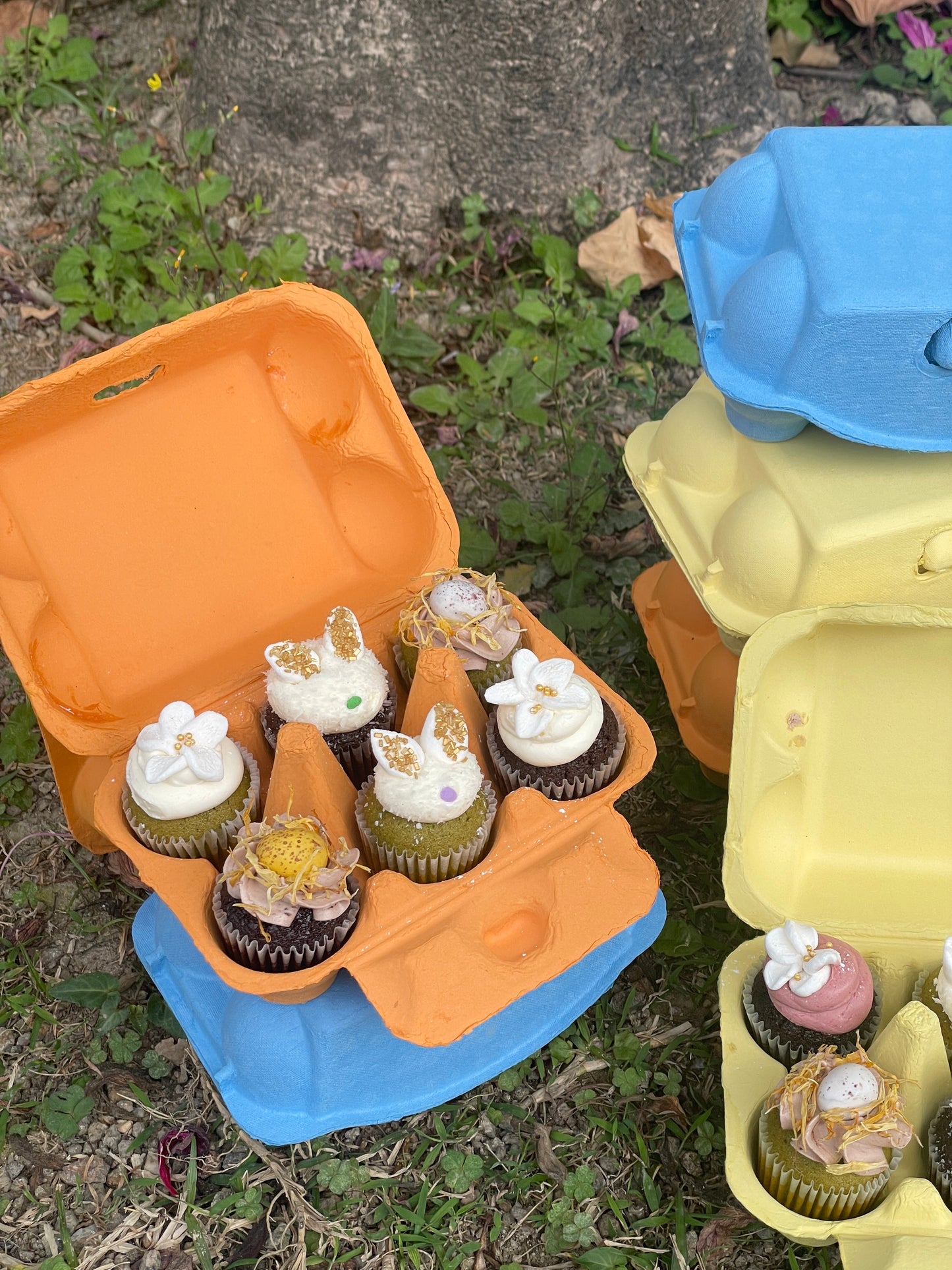 Mini Easter Cupcakes